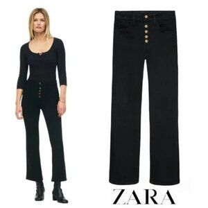 Zara The Cropped Flare into the Classics Jeans